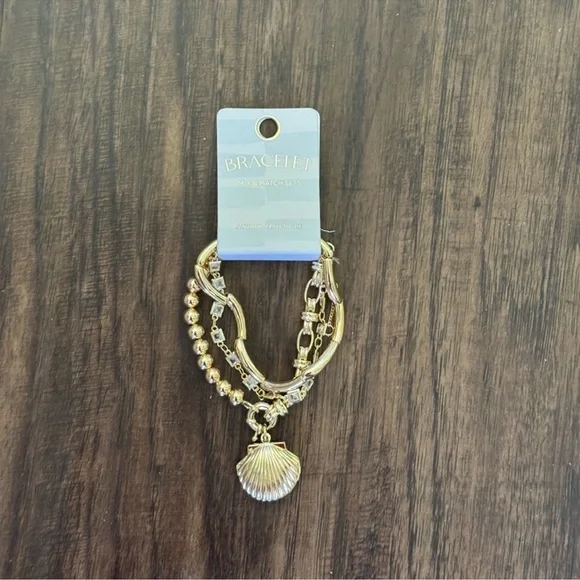 Anthropologie Gold Bracelet Set with Shell Charm - Picture 8 of 11
